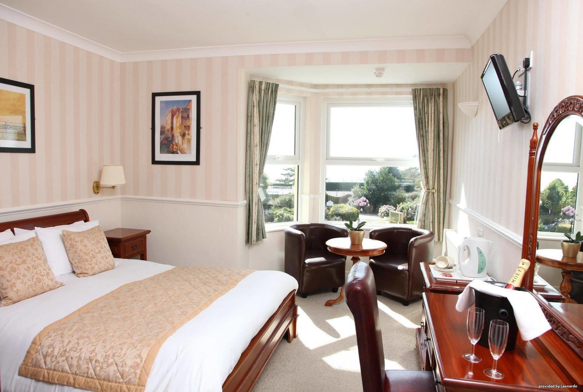 Cliff Head Hotel Teluk Carlyon Bilik gambar